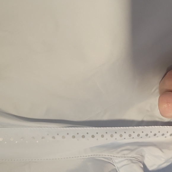 NWT. Puma Women's Lightweigt jacket. - Picture 13 of 15